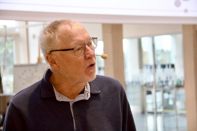 Jens Juul Holst